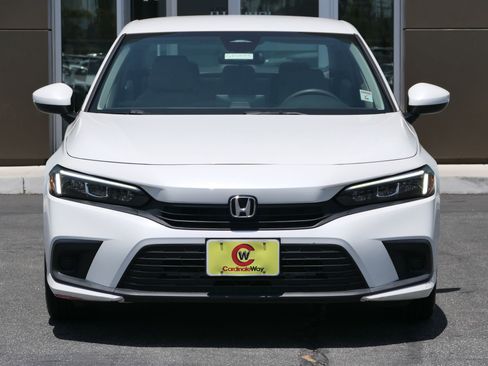 Used 2022 Honda Civic LX image 8