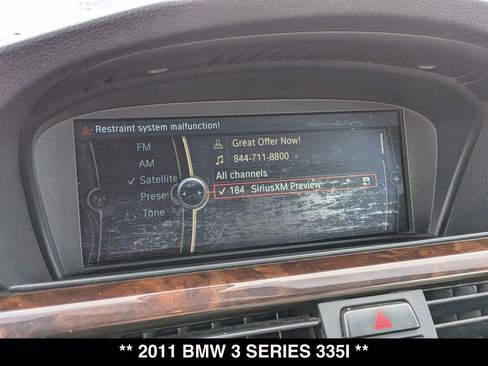 Used 2011 BMW 335i Convertible image 22
