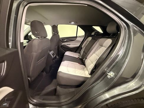 Used 2020 Chevrolet Equinox LS w/ LS Convenience Package FWD image 18