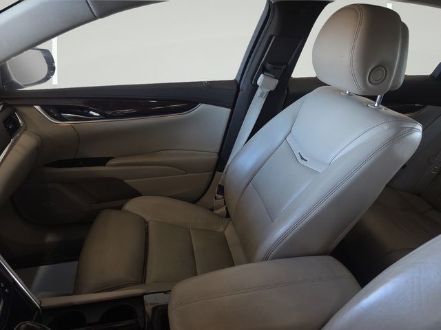 Used 2013 Cadillac XTS Luxury FWD image 22