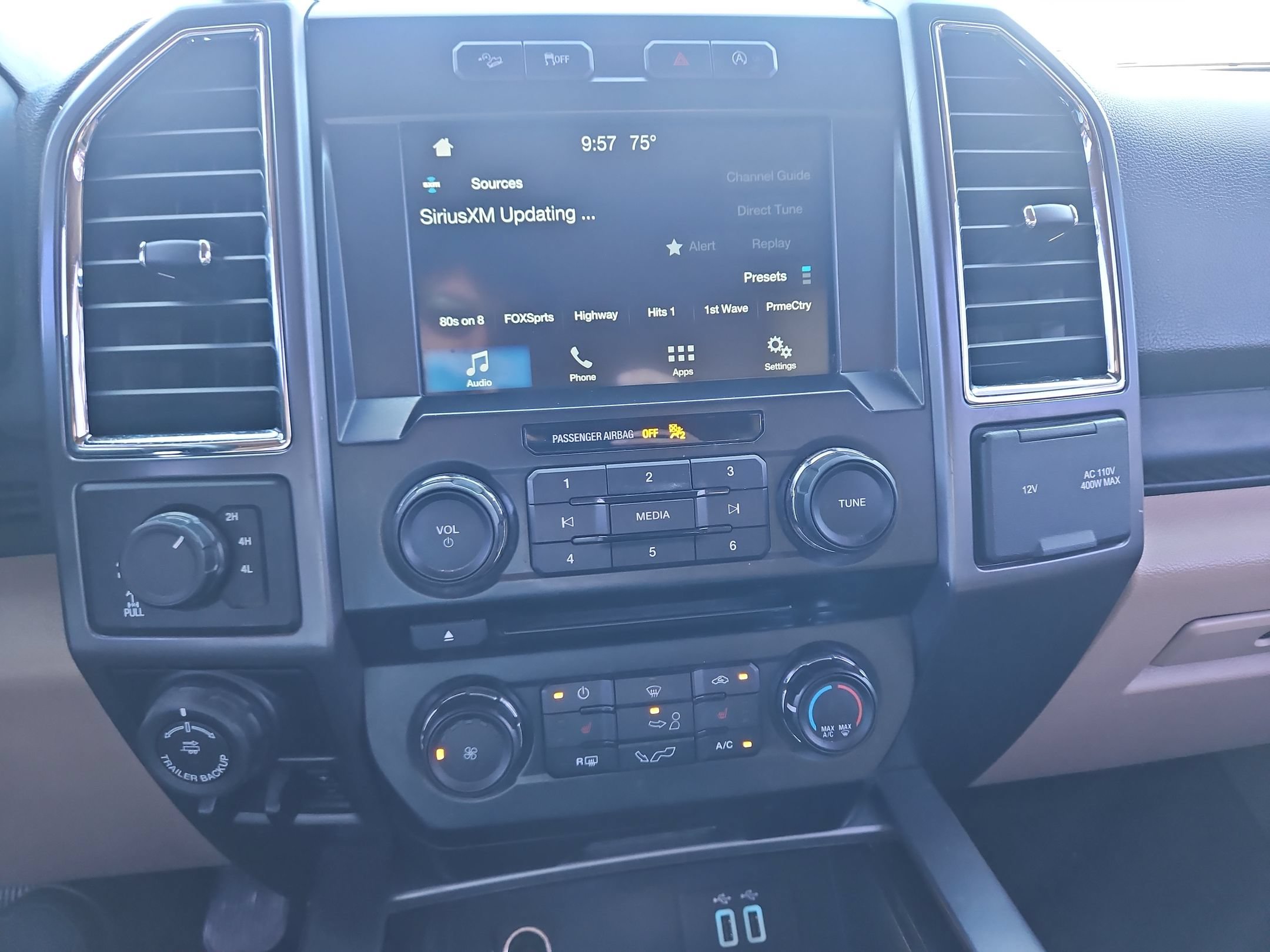 Used 2016 Ford F150 XLT w/ Equipment Group 302A Luxury AWD/4WD image 14