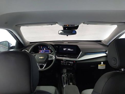 New 2026 Chevrolet Trax LT w/ Driver Confidence Package image 5