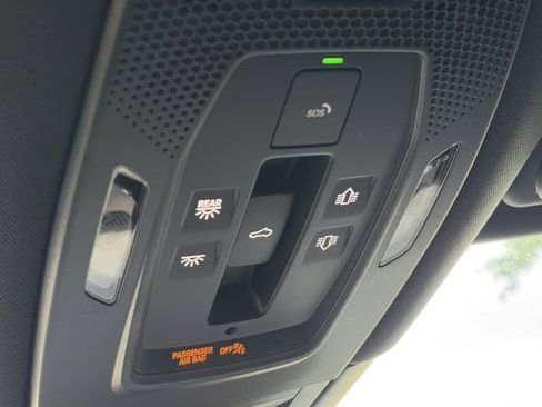 Used 2025 Porsche Cayenne image 24