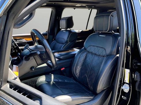 Certified 2022 Jeep Grand Wagoneer Series III AWD/4WD image 22