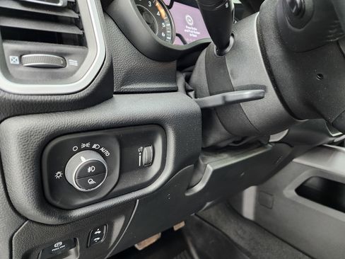 Used 2022 RAM 1500 Big Horn image 40