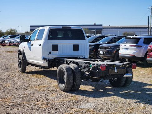 New 2026 RAM 5500 Tradesman AWD/4WD image 3