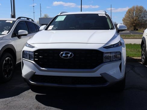 Used 2023 Hyundai Santa Fe SEL w/ Cargo Package image 5