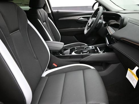 New 2025 Buick Envision Sport Touring image 7