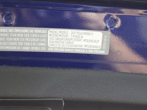 Used 2021 Tesla Model Y Long Range image 38