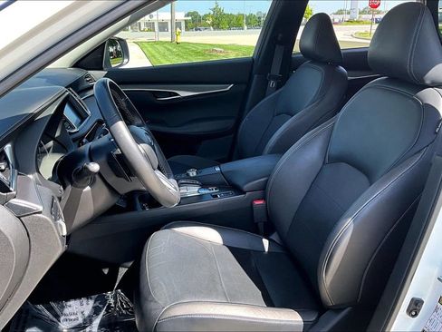 Certified 2023 INFINITI QX50 Luxe AWD/4WD image 15
