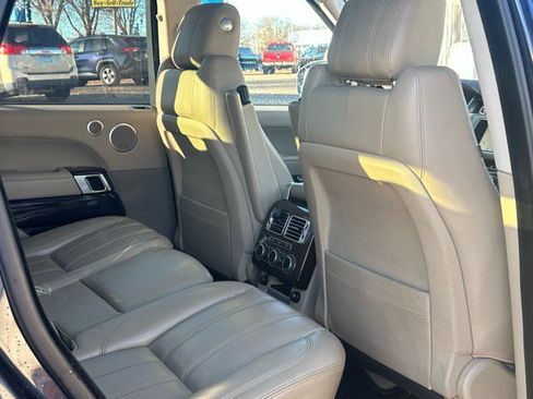 Used 2017 Land Rover Range Rover HSE image 18
