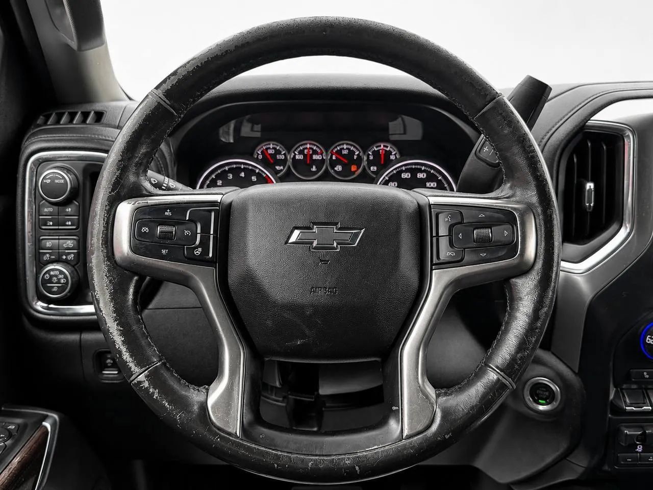 Used 2020 Chevrolet Silverado 1500 LT Trail Boss AWD/4WD image 10