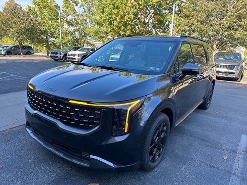 New 2026 Kia Carnival SX image 1