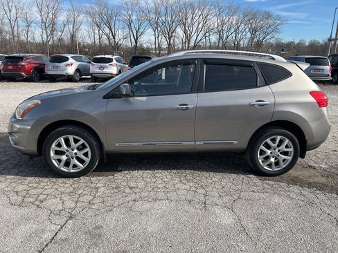Used 2011 Nissan Rogue SV w/ SL Pkg image 6