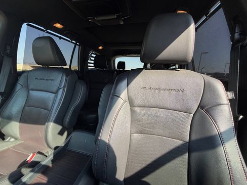 Used 2021 Honda Pilot Black Edition image 13