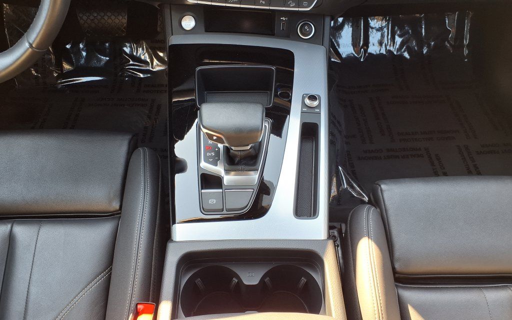 Used 2025 Audi Q5 2.0T Premium AWD/4WD image 29