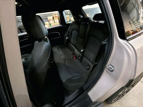 Used 2024 MINI Cooper S w/ Signature Upholstery Package FWD image 28