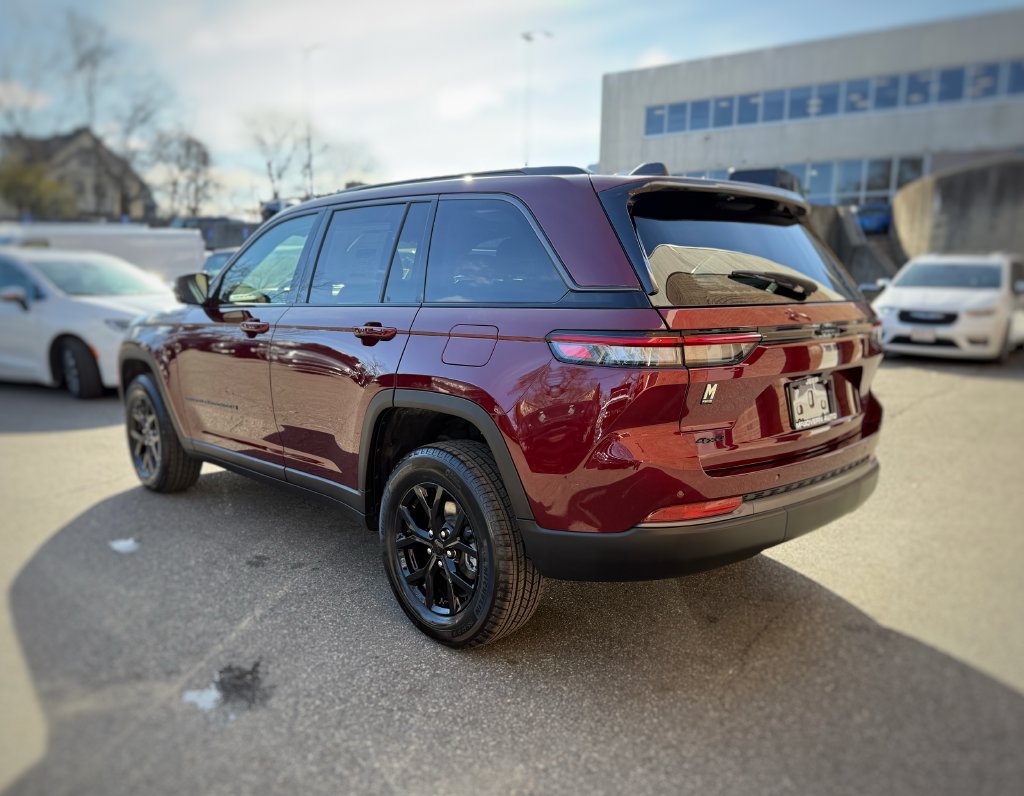 New 2026 Jeep Grand Cherokee Altitude AWD/4WD image 12