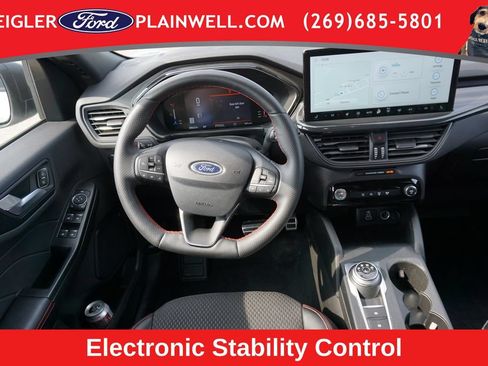 Used 2024 Ford Escape ST-Line w/ Tech Pack #1 AWD/4WD image 13
