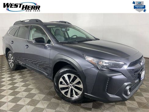 Used 2025 Subaru Outback Premium AWD/4WD image 1