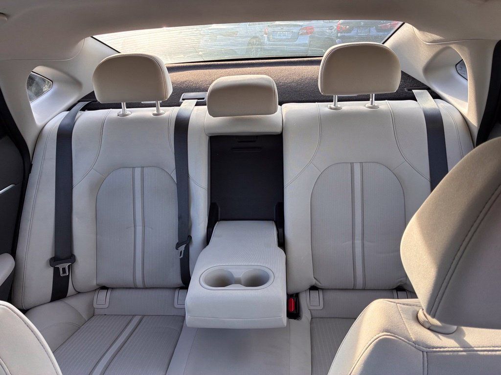 Used 2023 Hyundai Sonata SEL FWD image 15