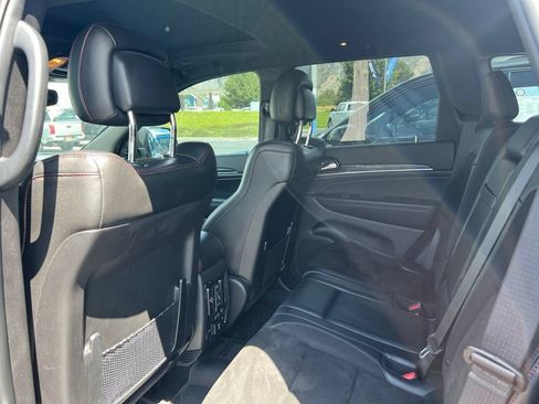 Used 2021 Jeep Grand Cherokee Trailhawk AWD/4WD image 12