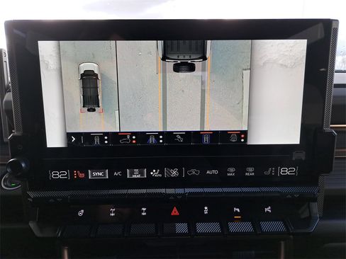 New 2025 GMC Hummer EV 2X w/ Extreme Off-Road Package image 35