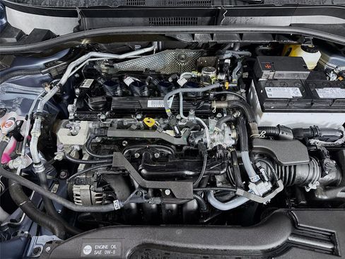 Used 2025 Toyota Corolla Cross LE w/ Moonroof Package image 30