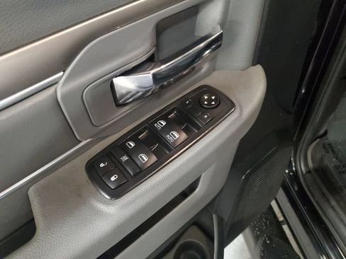 Used 2015 RAM 2500 SLT AWD/4WD image 13