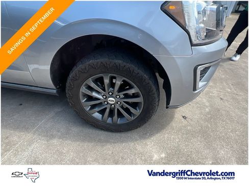 Used 2021 Ford Expedition Max Limited RWD image 4