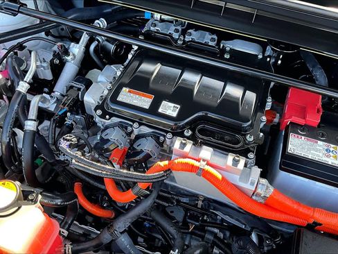 Used 2023 Lexus RZ 450e Premium image 31