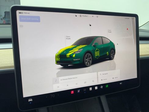 Used 2024 Tesla Model Y Long Range image 60