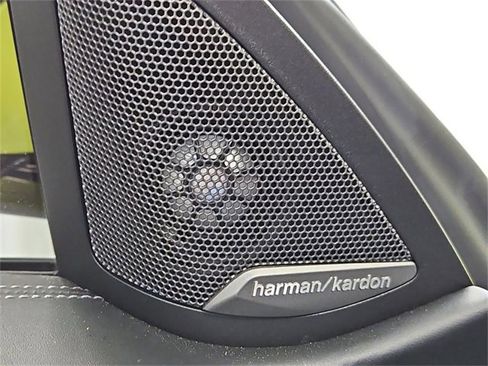 Used 2022 BMW M4 Coupe image 27