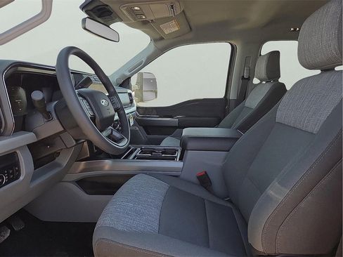New 2026 Ford F250 XLT w/ XLT Premium Package image 11