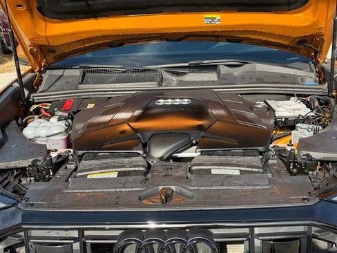 Used 2023 Audi Q8 Premium Plus w/ Premium Plus Package image 12