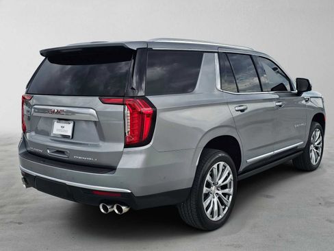 Used 2024 GMC Yukon Denali w/ Denali Reserve Package AWD/4WD image 3