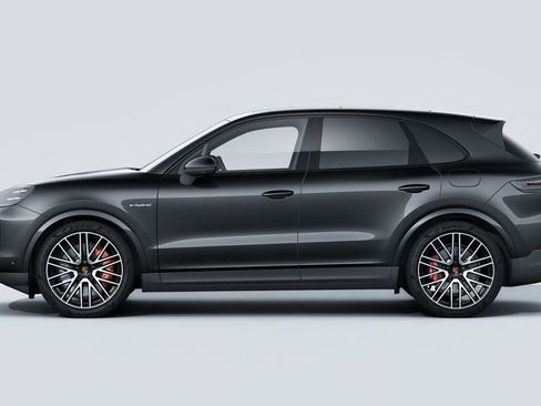 New 2026 Porsche Cayenne S AWD/4WD image 2