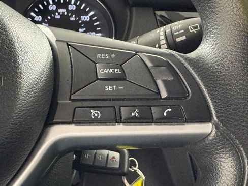 Used 2020 Nissan Rogue S image 20