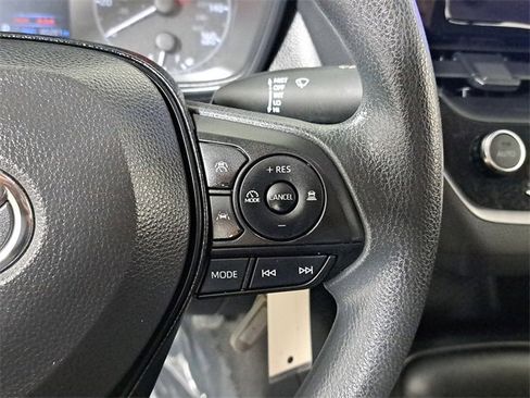 Used 2023 Toyota Corolla LE image 25