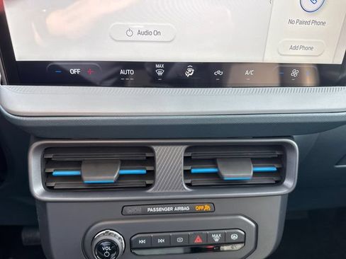 New 2026 Ford Maverick Lobo AWD/4WD image 31
