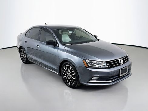 Used 2016 Volkswagen Jetta Sport w/ Lighting Package image 7