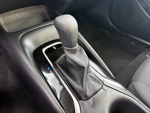 Used 2025 Toyota Corolla LE image 39