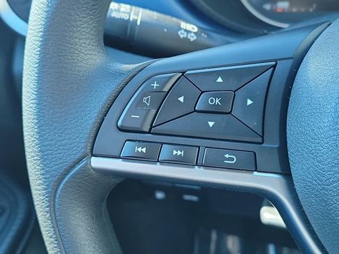 Used 2025 Nissan Versa SV w/ Trunk Package FWD image 23