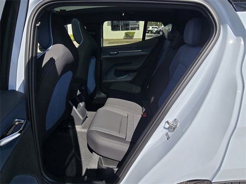 New 2026 Volvo EX30 Ultra image 14