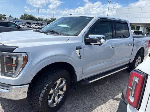 Used 2022 Ford F150 Lariat w/ Equipment Group 502A High AWD/4WD image 8