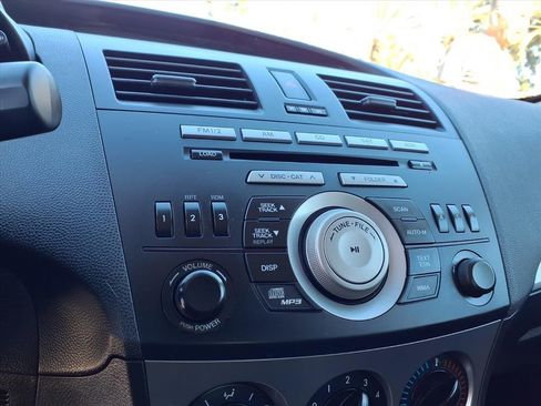 Used 2010 MAZDA MAZDA3 s Sport image 17