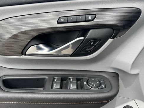 Used 2020 GMC Terrain SLT w/ Preferred Package FWD image 12