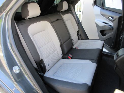 Used 2021 Chevrolet Equinox LS w/ LPO, Floor Liner Package FWD image 19