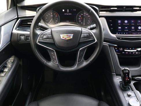 Used 2024 Cadillac XT5 Premium Luxury w/ Technology Package FWD image 15
