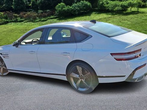 Used 2025 Genesis G80 2.5T Sport Prestige image 6